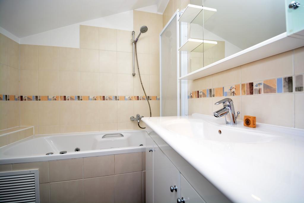 Apartments Andreja Kožino Εξωτερικό φωτογραφία